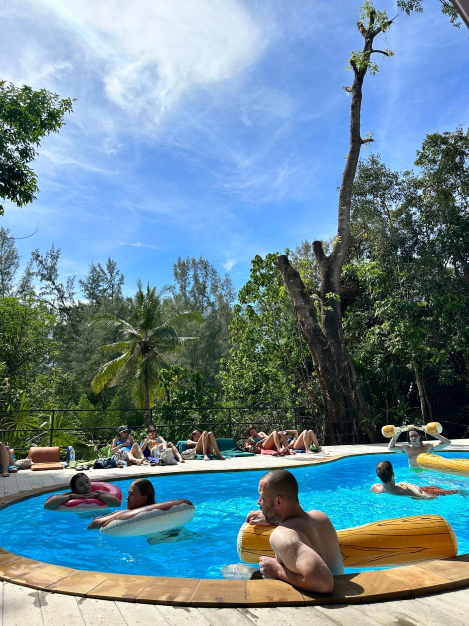 Blanco Hostel Lanta 18 To 35 Koh Lanta Luaran gambar